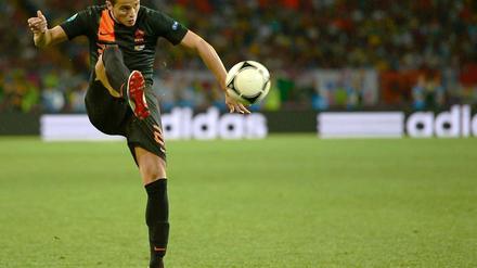 Ibrahim Afellay könnte bei Schalke Lewis Holtby in der Zentrale hinter den Spitzen entlasten.