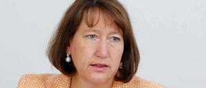 Hildegard Müller (45) stammt aus Westfalen und war bis 2002 Bundesvorsitzende der Jungen Union und bis 2008 Staatsministerin im Kanzleramt. Vor vier Jahren wechselte die Diplom-Kauffrau an die Spitze des Bundesverbands der Energie- und Wasserwirtschaft (BDEW). Sie ist verheiratet, hat eine Tochter und lebt in Berlin, Düsseldorf und Heidelberg.