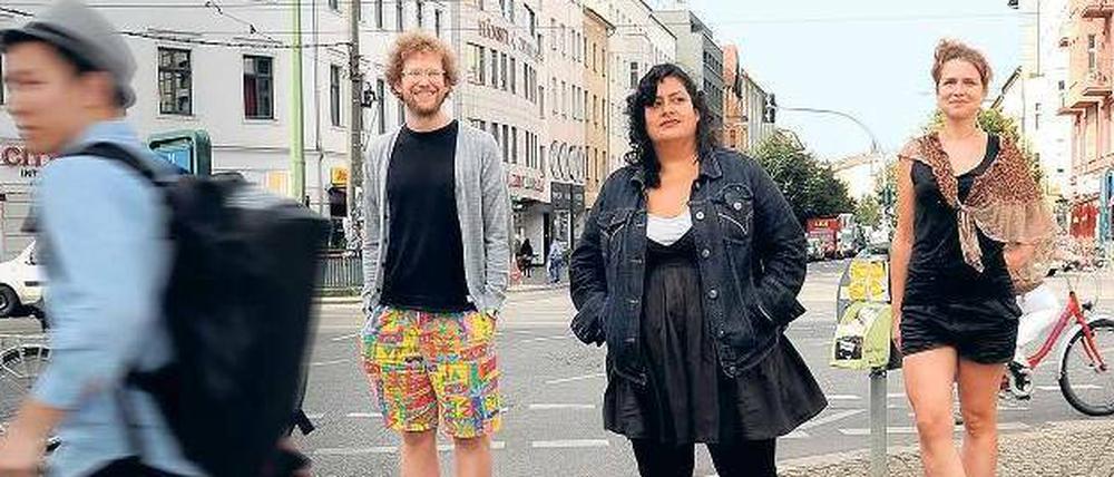 Drei für eine. Norman Palm, Melissa Perales und Andrea Goetzke (v.l.n.r.) organisieren das Torstraßenfestival. 