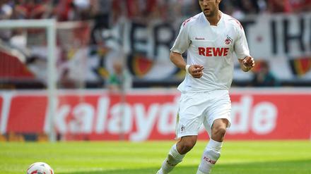 Kevin Pezzoni wechselte aus der Jugend von den Blackburn Rovers zum 1. FC Köln und erzielte in 88 Spielen insgesamt drei Tore .