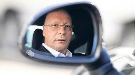 Im Rückblick war das ein verdammt schwieriges Leben, sagt der 50-jährige Hück. Zumindest die ersten Jahrzehnte. „Ich habe mich hochgeboxt.“