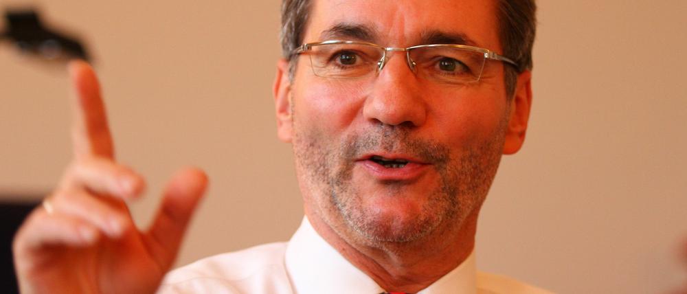 Brandenburgs Ministerpräsident Matthias Platzeck (SPD) gibt sich gelassen.