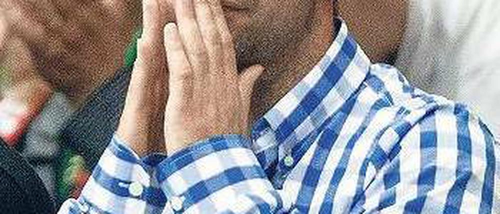 Zum Sieg gezittert. Gegen Göppingen hatten die Füchse und Manager Bob Hanning bange Momente zu überstehen. Foto: dpa