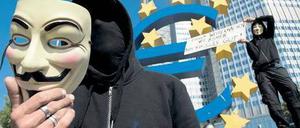 Unerhört: Occupy-Aktivisten protestierten am Donnerstag vor der Bank – der EZB-Rat ließ sich davon nicht beeindrucken. Foto: dapd