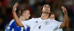 Wieder vorbei. Sami Khedira verzweifelt an der eigenen Chancenverwertung.