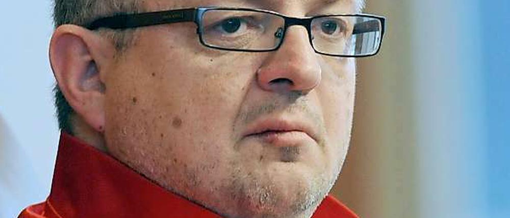 Peter Huber ist der für die ESM-Klage zuständige Richter in Karlsruhe. Der Ex-Unionspolitiker ist bekannt dafür, seine Rechtsmeinung auch in seinem Amt offen zu äußeren.