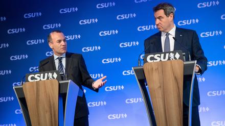 Manfred Weber, Europawahl-Spitzenkandidat, gibt mit Markus Söder (CSU), Ministerpräsident von Bayern, eine Pressekonferenz.