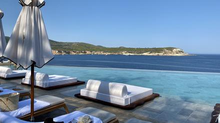 Jeder Beat könnte diese Aussicht vom Six Senses Resort nur stören.
