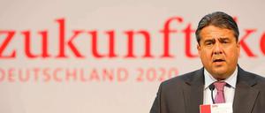 Macht den Weg frei für eine Kanzlerkandidatur von Per Steinbrück oder Frank-Walter Steinmeier: SPD-Parteichef Sigmar Gabriel