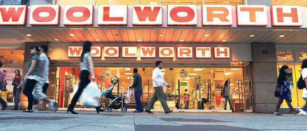 Weniger ist mehr. Woolworth hat heute ein deutlich kleineres Sortiment als vor der Insolvenz. Ein Teil der rund 200 Filialen wird derzeit modernisiert.
