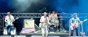 Endlich wieder Rock. Die vier von Tocotronic beim Berlin Festival. Foto: Mark Tirl/dpa