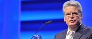 Joachim Gauck hat das Gesetz zur Euro-Rettung unterschrieben.