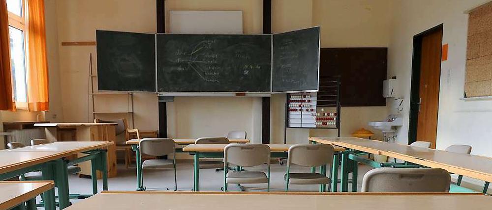 Der umstrittene Lehrer muss zum Rapport. 
