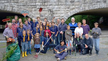 Diese Truppe reinigte beim Aktionstag "Saubere Sache" die Gartenstadt in Neu-Tempelhof.