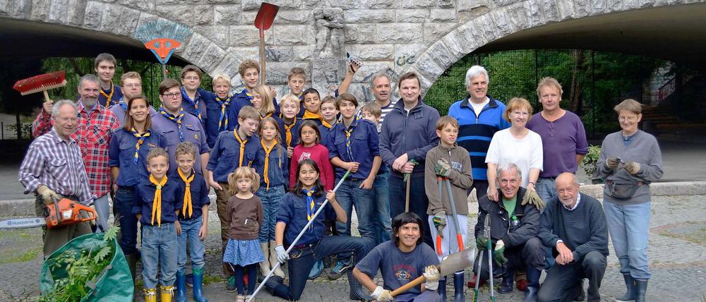 Diese Truppe reinigte beim Aktionstag "Saubere Sache" die Gartenstadt in Neu-Tempelhof.