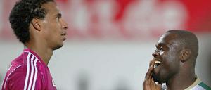 Wiedersehen macht Freude: Gerald Asamoah hatte seinen Spaß. Aber die Punkte gingen mit nach Gelsenkirchen.