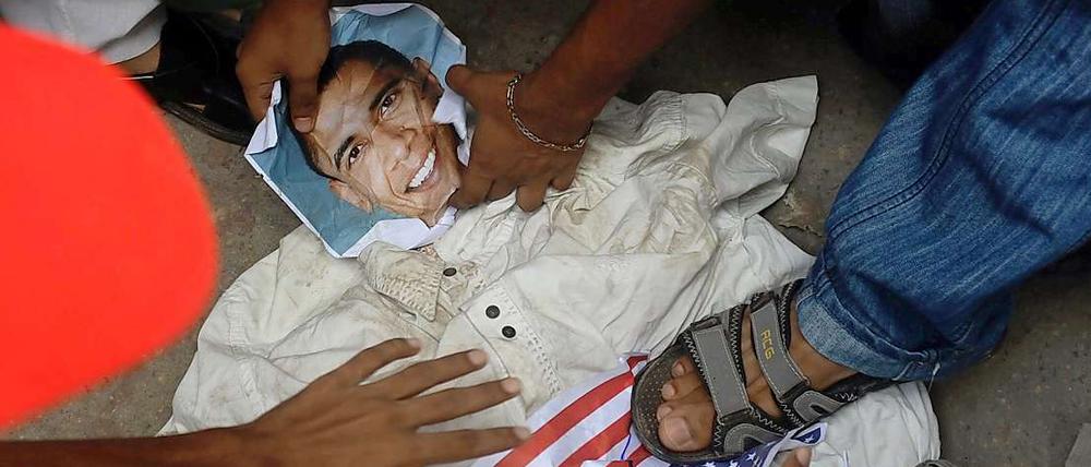 Pakistanische Demonstranten protestieren gegen das Mohammed-Video.