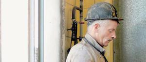 Feierabend. Betriebsrenten sollen die gesetzliche Rente aufstocken. In vielen Fällen schießt der Arbeitgeber etwas dazu, manchmal übernimmt er die Beiträge sogar ganz. Falls nicht, sollten Arbeitnehmer auch alternative Sparmöglichkeiten prüfen, raten Experten. 