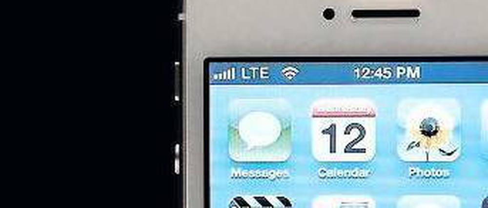 Bis zu zehnmal zügiger werden die Daten mit der LTE-Technik auf das neue iPhone 5 übertragen, das am Freitag auch in Deutschland in den Handel kommt. Foto: rtr