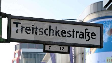 Dauerkonflikt. Seit diesem Foto von 2007 hat sich die Schlossstraße stark verwandelt - die angrenzende Treitschkestraße soll jetzt umbenannt werden.