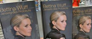 Bettina Wulffs Buch "Jenseits des Protokolls" ist als Kopie im Internet aufgetaucht.