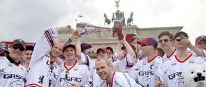 Ein sicheres Produkt. Die Eisbären vor dem Brandenburger Tor.