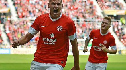 Der FSV Mainz 05 gewann souverän mit 2:0 gegen den FC Augsburg. Adam Szalai erzielte das zweite Tor.