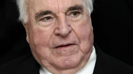 Helmut Kohl. In Westdeutschland kannte eine ganze Generation lange keinen anderen Kanzler.
