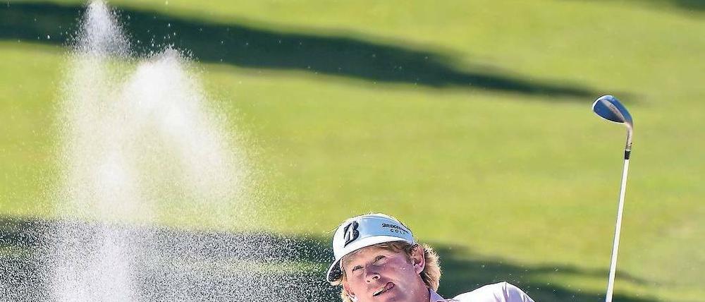 Mit Augenmaß. Brandt Snedeker schlägt die großen Favoriten Woods und McIlroy und sichert sich mit seinem Tourniersieg in Atlanta auch den FedEx-Cup-Bonus. Foto: dpa