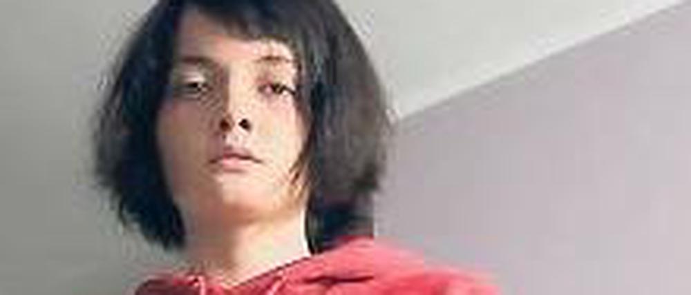 Die 16-jährige Luca hat zwei Menschen erschossen und schweigt. Foto: WDR