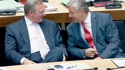 Frank Henkel und Klaus Wowereit in trauter Zweisamkeit. Belastet die Affäre des einen auch den anderen?