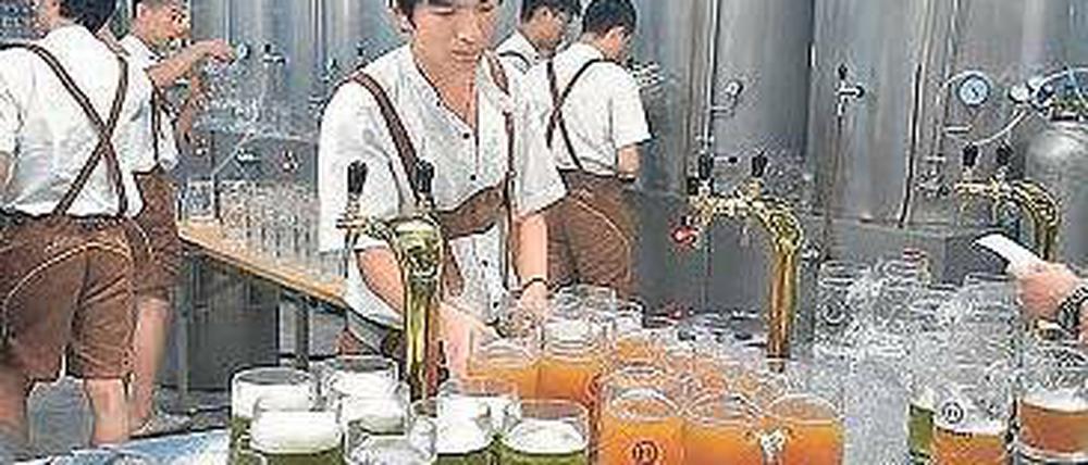 O'zapft is auf chinesisch.