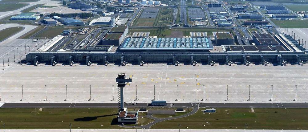 Wird der Flughafen BER bald zu klein? Die Flughafengesellschaft sagt nein.
