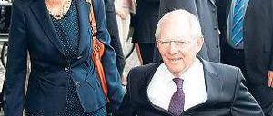 Vor dem Festakt: Wolfgang Schäuble und seine Frau Ingeborg.