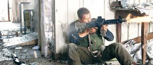 Shoot-out in der Mark Brandenburg. Til Schweiger als Bodyguard. Foto: Warner Bros.