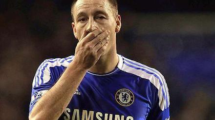 What the ...! John Terry schweigt, sein Management teilt mit, er sei enttäuscht über die Entscheidung.
