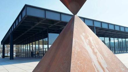 Das 20. Jahrhundert braucht Platz. Die Neue Nationalgalerie – mit Barnett Newmans „Broken Obelisk“ – ist viel zu klein für die Sammlung und muss renoviert werden. 