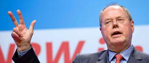 Der designierte SPD-Kanzlerkandidat Peer Steinbrück schließt eine Zustimmung seiner Partei zu einem dritten Hilfspaket für Athen nicht aus.