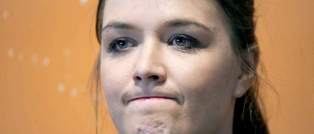 Die Piraten sinken in den Umfragen auf fünf Prozent. Ein Grund könnte die Debatte um das Urheberrecht sein, die die Vorezeigepiratin Julia Schramm mit ihrem Buch ausgelöst hat.
