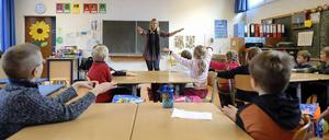 Grundschullehrer sollen nach Expertenmeinung einen eigenen Studiengang bekommen.