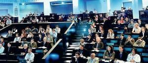 Untersucht. „Gravierende methodische Mängel“ sieht Dieter Lenzen bei den meisten Rankings, die die Leistungen von Hochschulen und Forschern bewerten wollen. Hier Wissenschaftler bei einem Symposium zur Systembiologie an der Uni Hamburg.