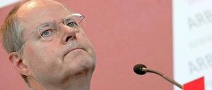 Der designierte SPD-Kanzlerkandidat, Peer Steinbrück, steht wegen seiner zahlreichen Vorträge im Fokus der öffentlichen Debatte. 