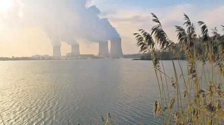 In der Kritik – und nicht erst seit dem EU-Stresstest: Das französische Atomkraftwerk Cattenom liegt nahe der Grenze zum Saarland. Dessen Regierung verlangt nun Konsequenzen.