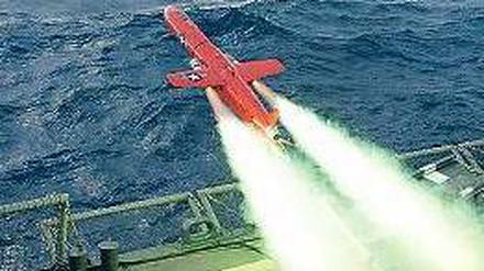 Zielsicher. Eine Drohne der U.S.-Navy bei einer Übung in der Karibik.