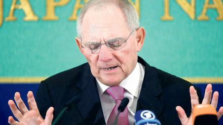 Es reicht ihm. Bundesfinanzminister Wolfgang Schäuble wehrte sich am Donnerstag in Tokio gegen Vorhaltungen von IWF–Chefin Christine Lagarde und Weltbank-Vertretern, wonach die Europäer nicht genug tun gegen die Krise. Foto: Reuters