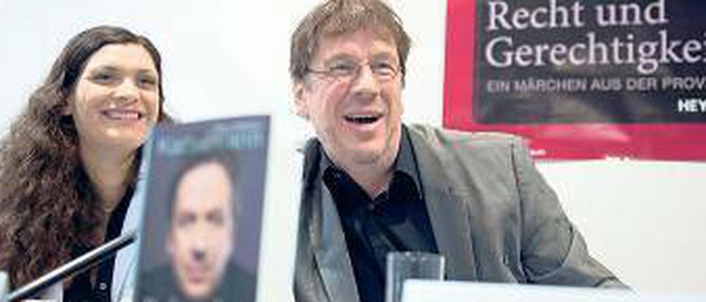 Entspannt. Jörg Kachelmann und seine Frau Miriam am Freitag in Frankfurt. 