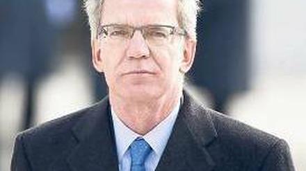 In der Kritik. Verteidigungsminister de Maizière wehrt sich gegen Vorwürfe. Foto: AFP