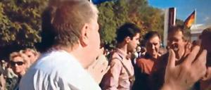 „Einfach das Maul halten.“ Kurt Beck dreht sich zu dem Rufer um. 