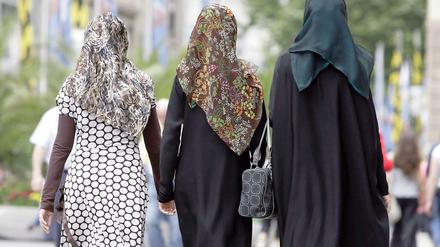 Eine junge Berlinerin hat geklagt, weil sie wegen ihres Kopftuchs einen Ausbildungsplatz nicht bekommen hat. Im Interview erzählt sie, warum sie vor Gericht zog. 