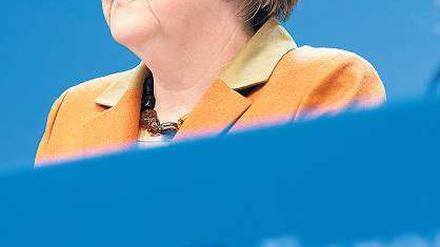 Angela Merkel macht keinen Hehl daraus, dass sie mit Nicolas Sarkozy einen anderen Umgang pflegte als mit dem neuen französischen Präsidenten.
